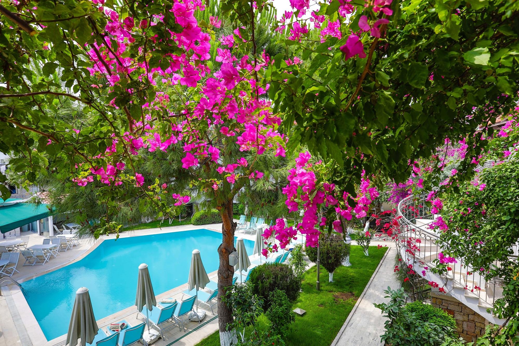 Moonshine Hotel & Suites Bodrum Exterior photo