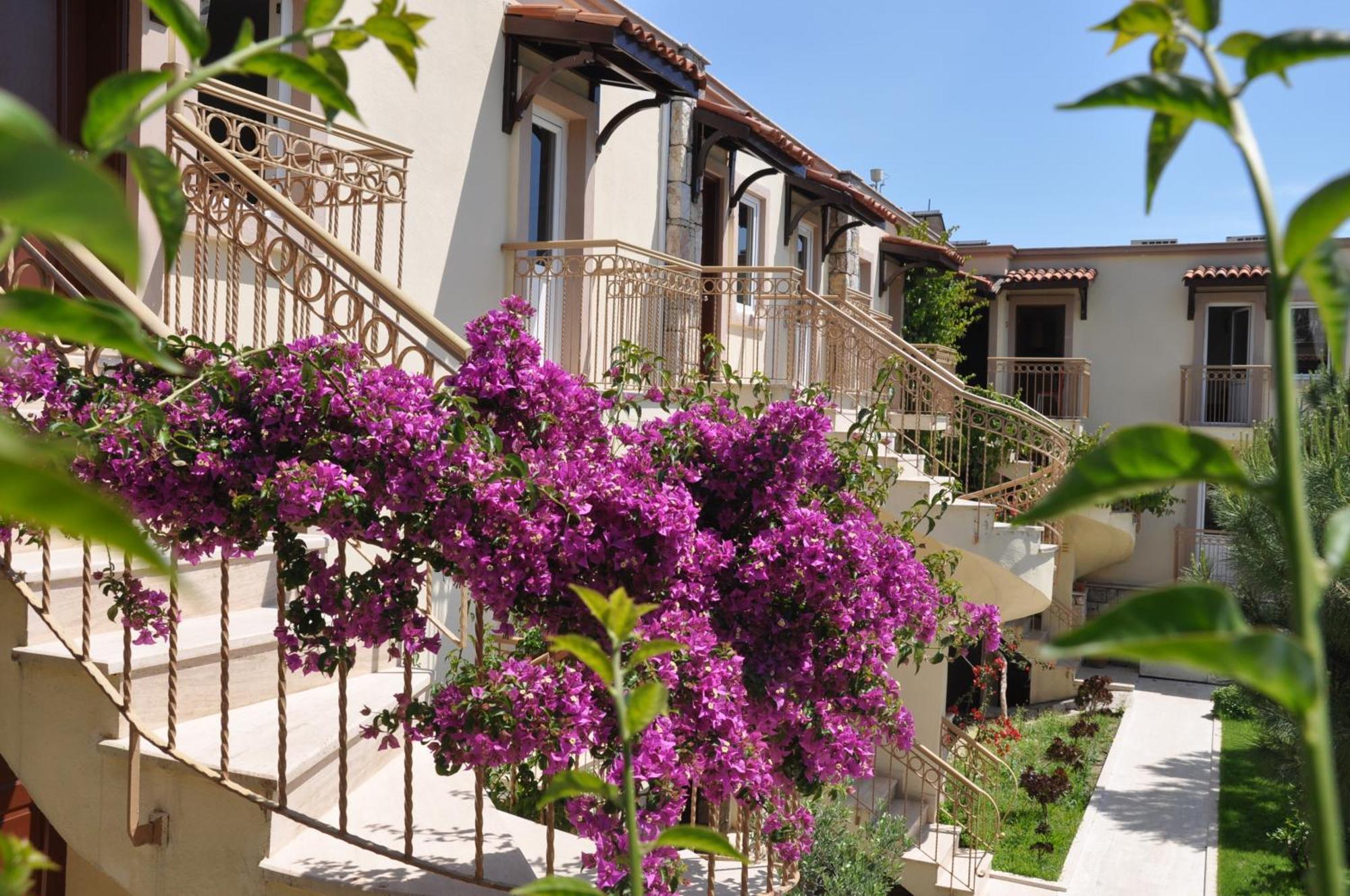 Moonshine Hotel & Suites Bodrum Exterior photo